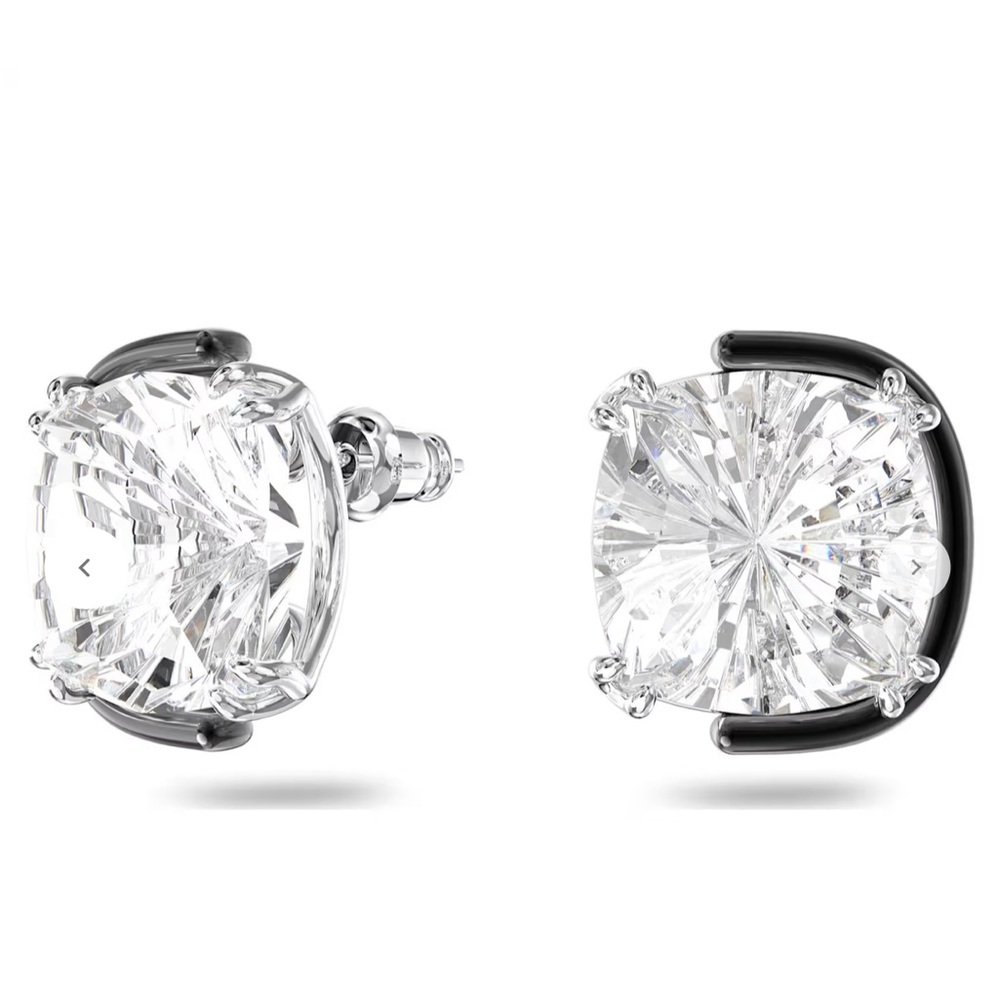Swarovski Harmonia stud earrings
Cushion cut